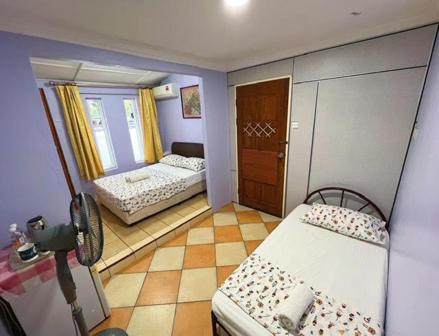 Merdeka Guest House 2 Kuching Eksteriør bilde