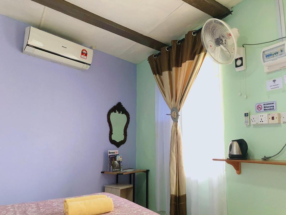 Merdeka Guest House 2 Kuching Eksteriør bilde